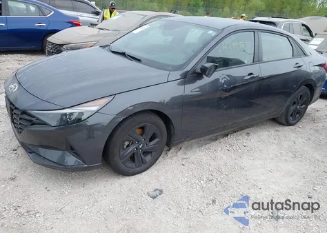 2021 Hyundai Elantra Sel z USA, uszkodzony, nr VIN 5NPLS4AG0MH006044